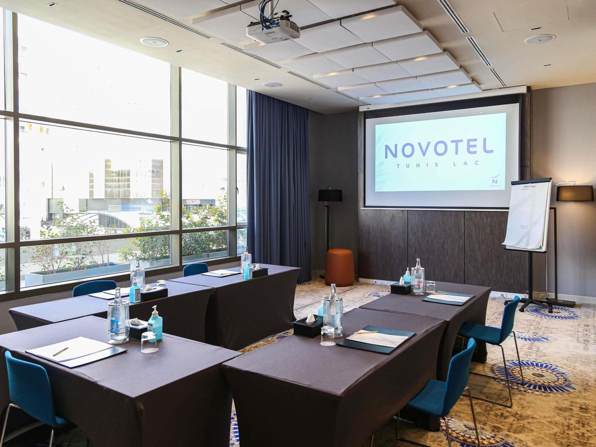 Novotel Tunis Lac Exterior foto